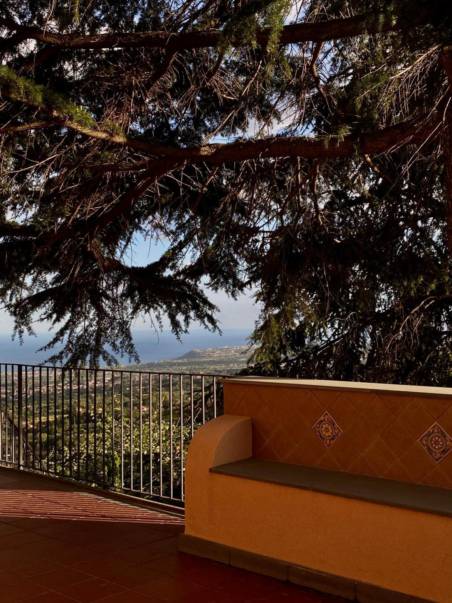 Tenuta Kiwi Dell'etna