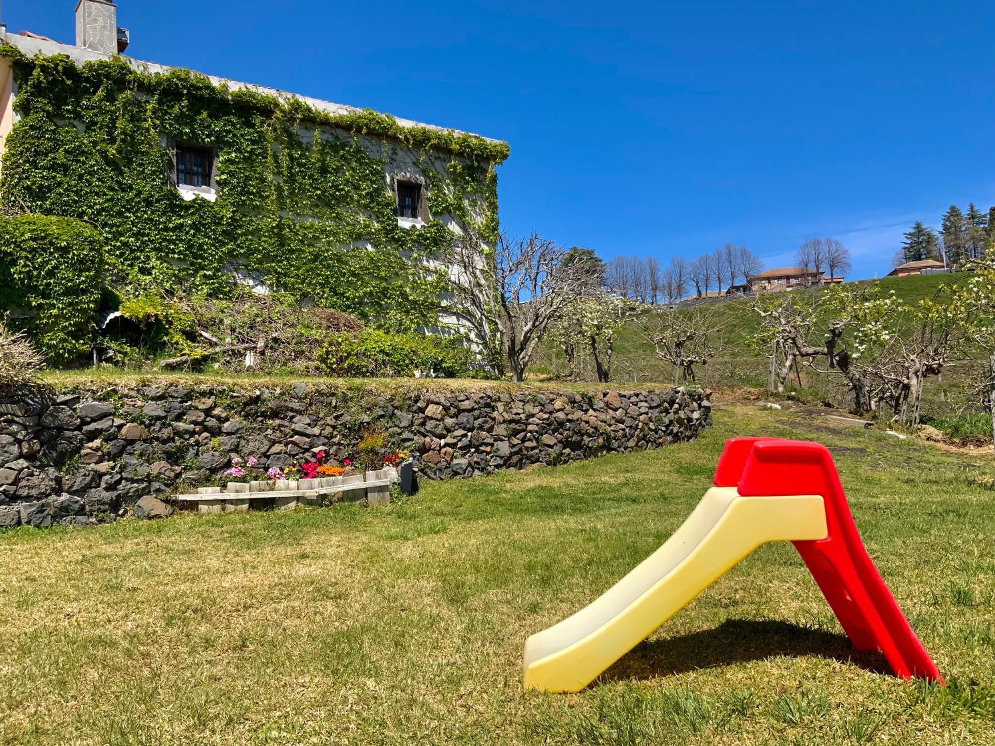 Tenuta Kiwi Dell'etna Ferienhaus *